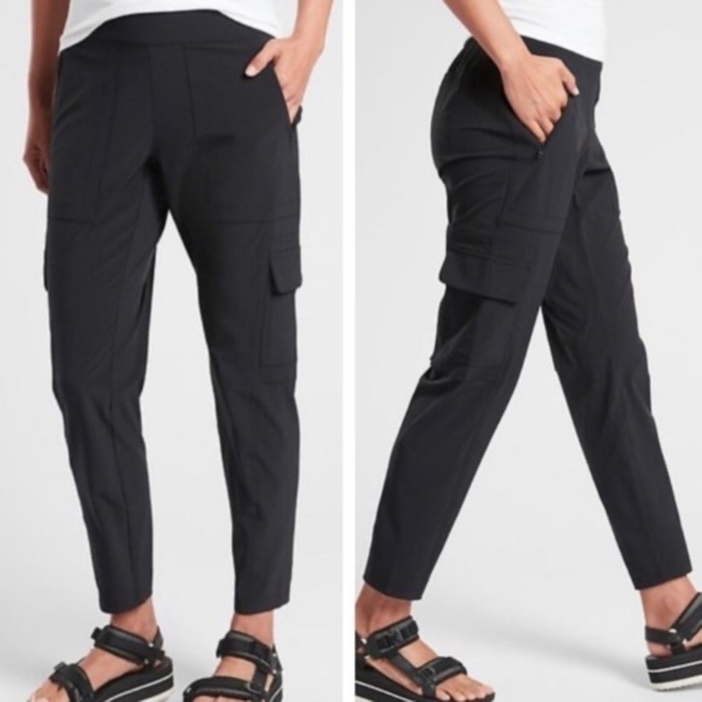 Athleta Black Chelsea Cargo Pants sz 4 Tall